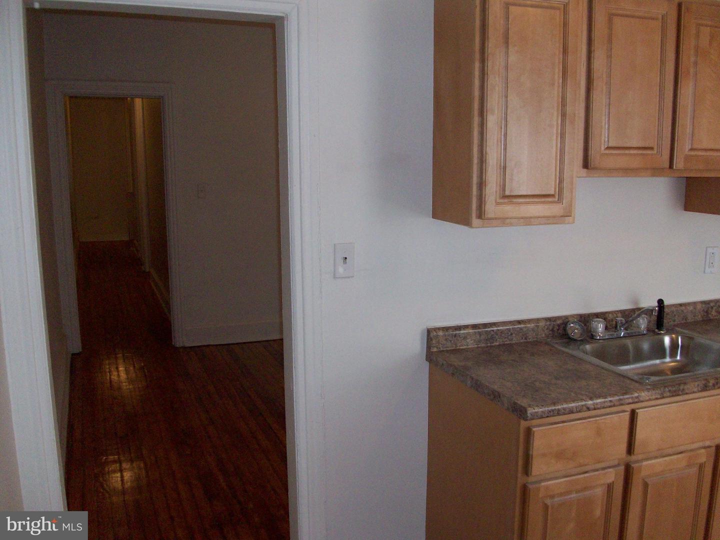 5516 Walnut St Property Photo 4