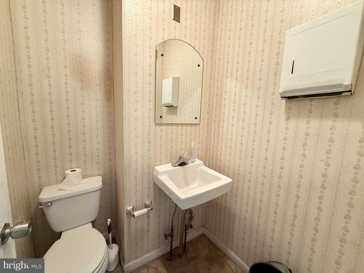 336 N 63rd St #commercial Property Photo 17