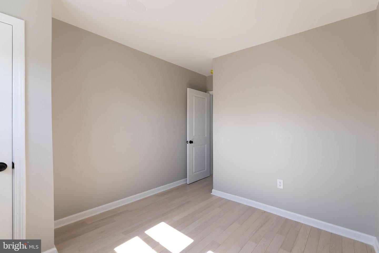 7732 Temple Rd Property Photo 15