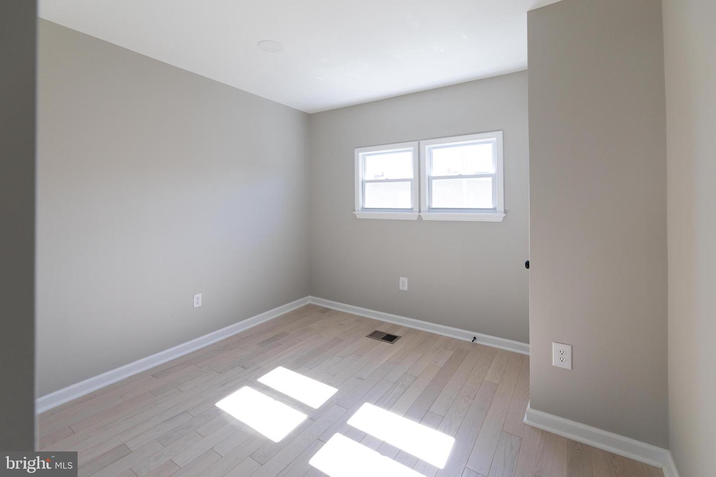7732 Temple Rd Property Photo 16