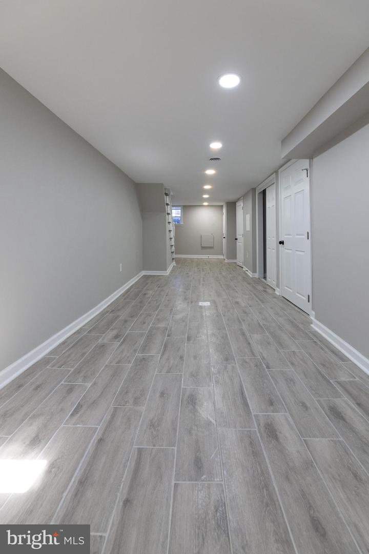 7732 Temple Rd Property Photo 17