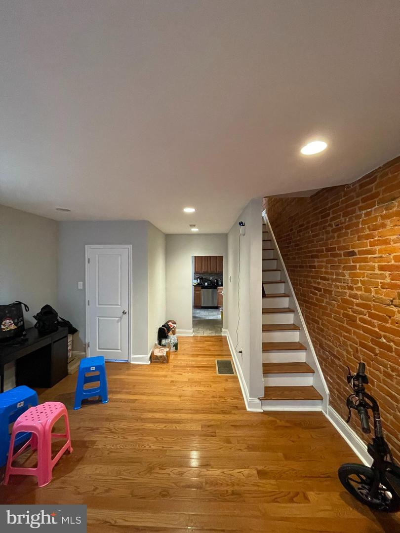 3912 Brandywine St Property Photo 2
