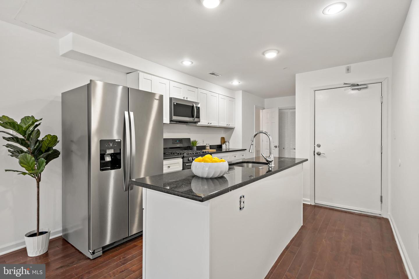 1814 N Front St #b Property Photo 9