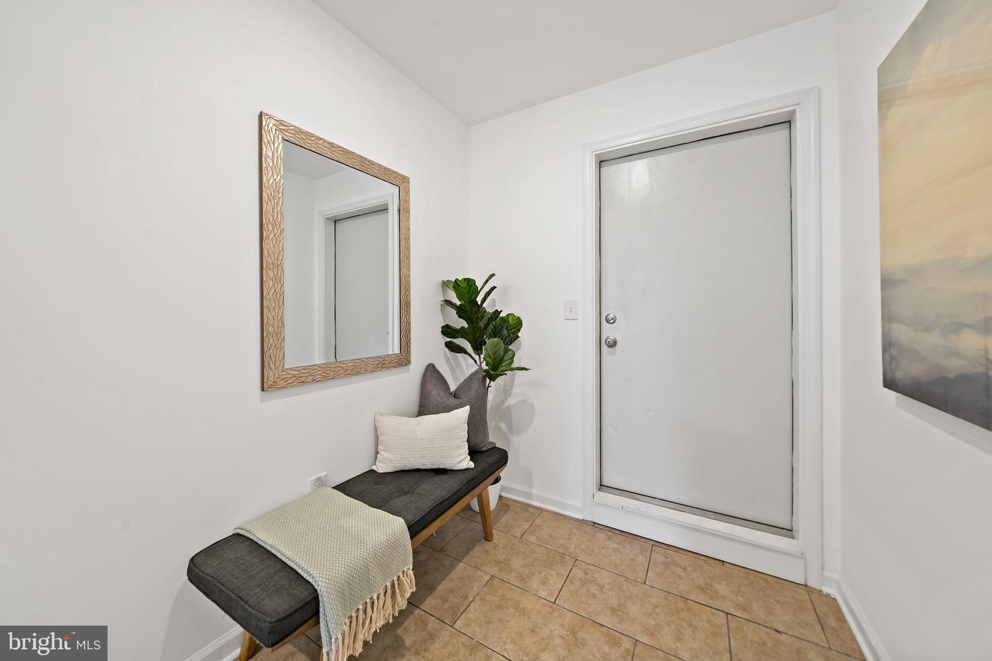 1814 N Front St #b Property Photo 17