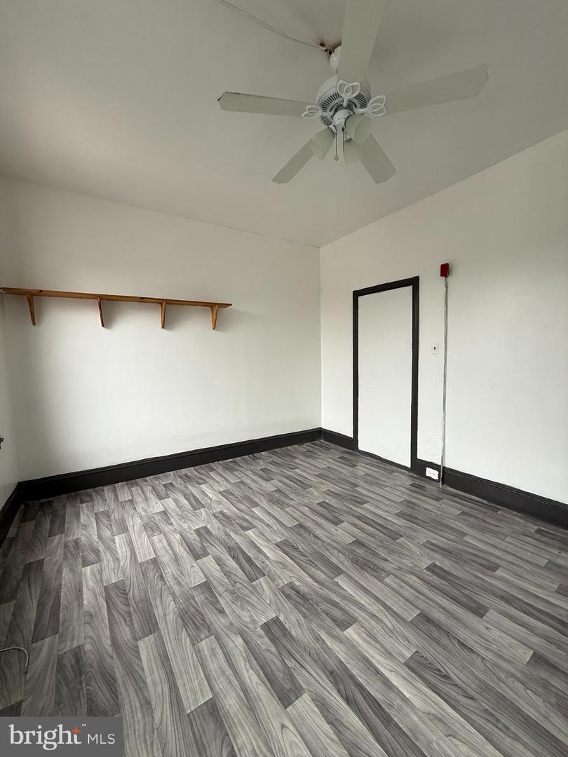 3258 N Park Ave #2r Property Photo 1