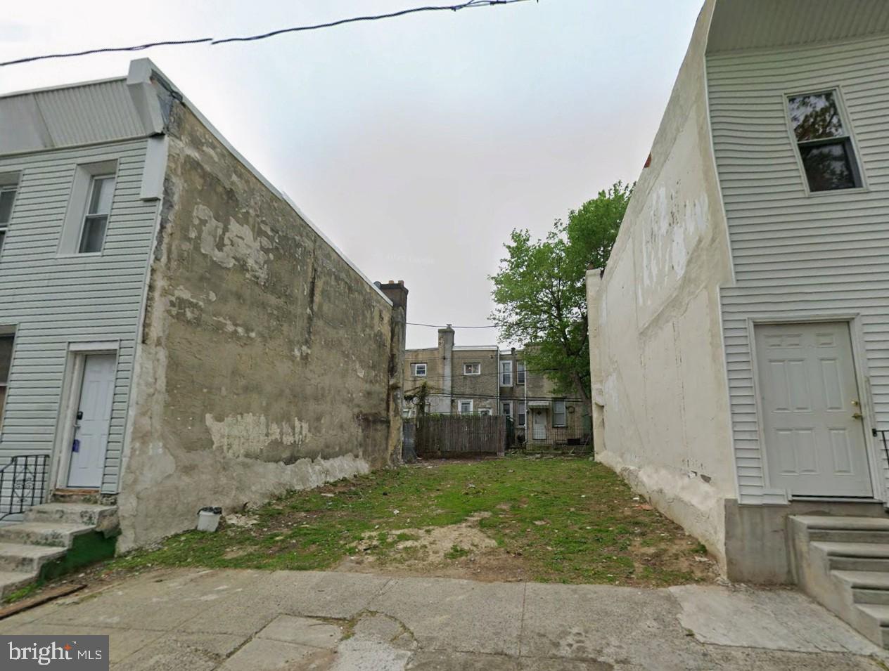 3116 N STILLMAN ST Property Photo 1