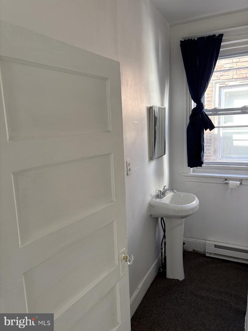 5135 Irving St #2 Property Photo 10