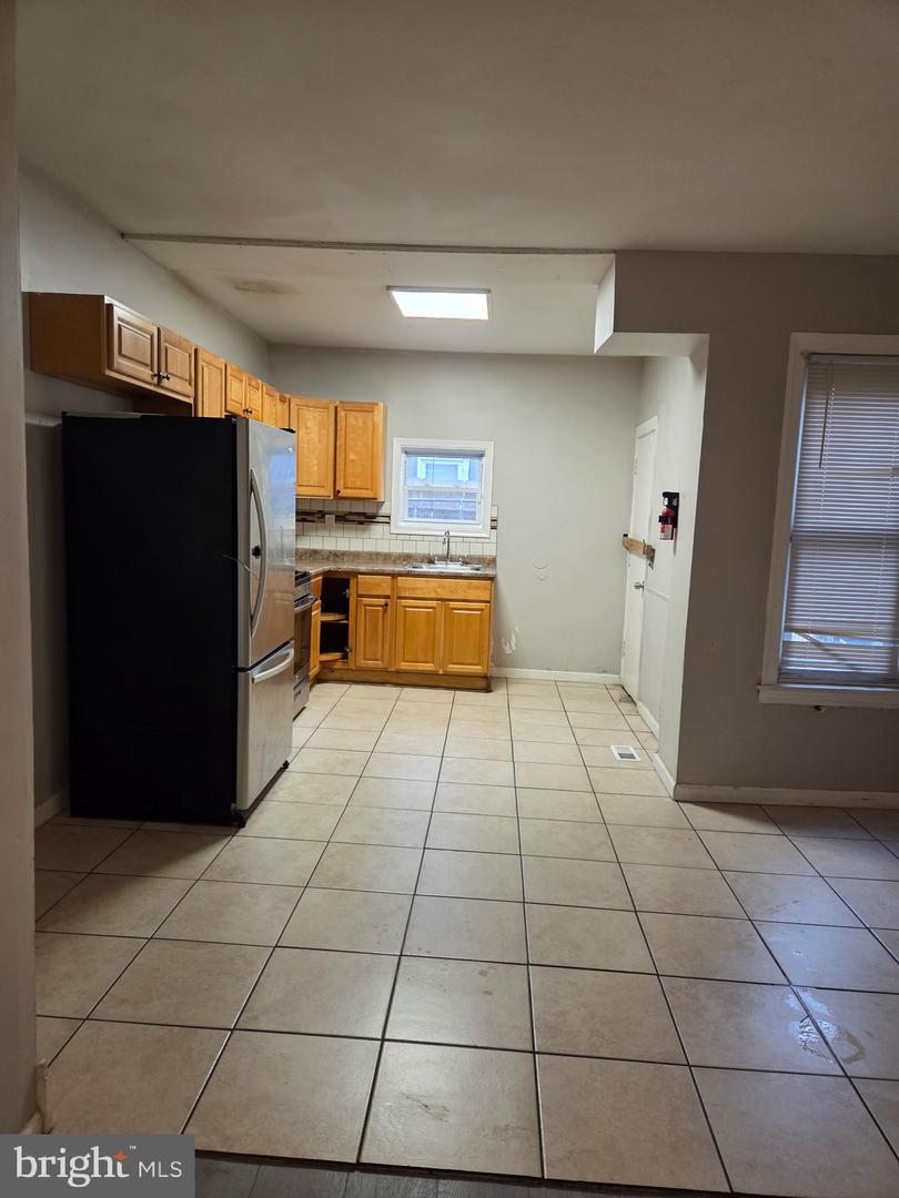 3446 Keim St Property Photo 2