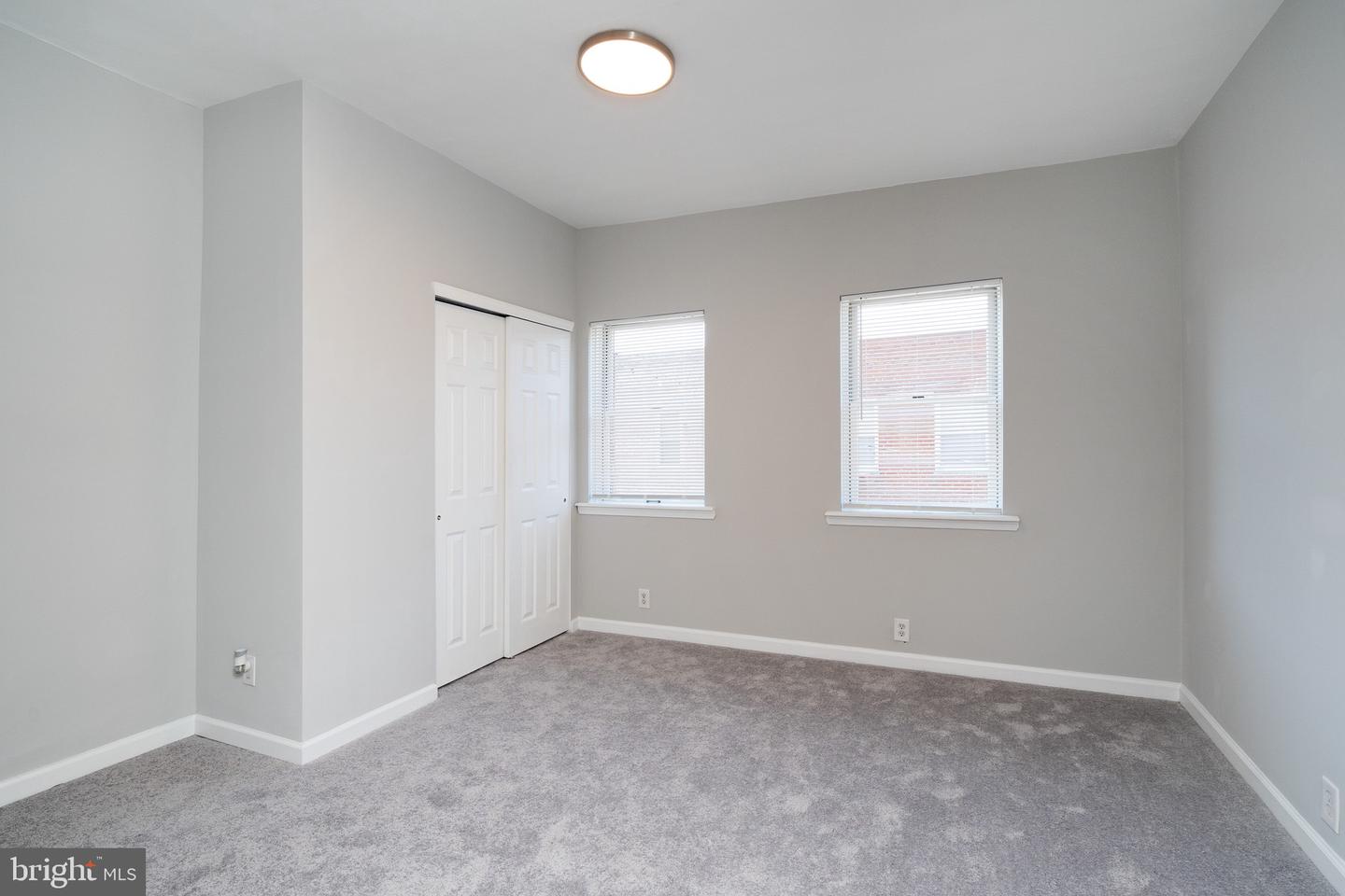 225 Tree St Property Photo 12