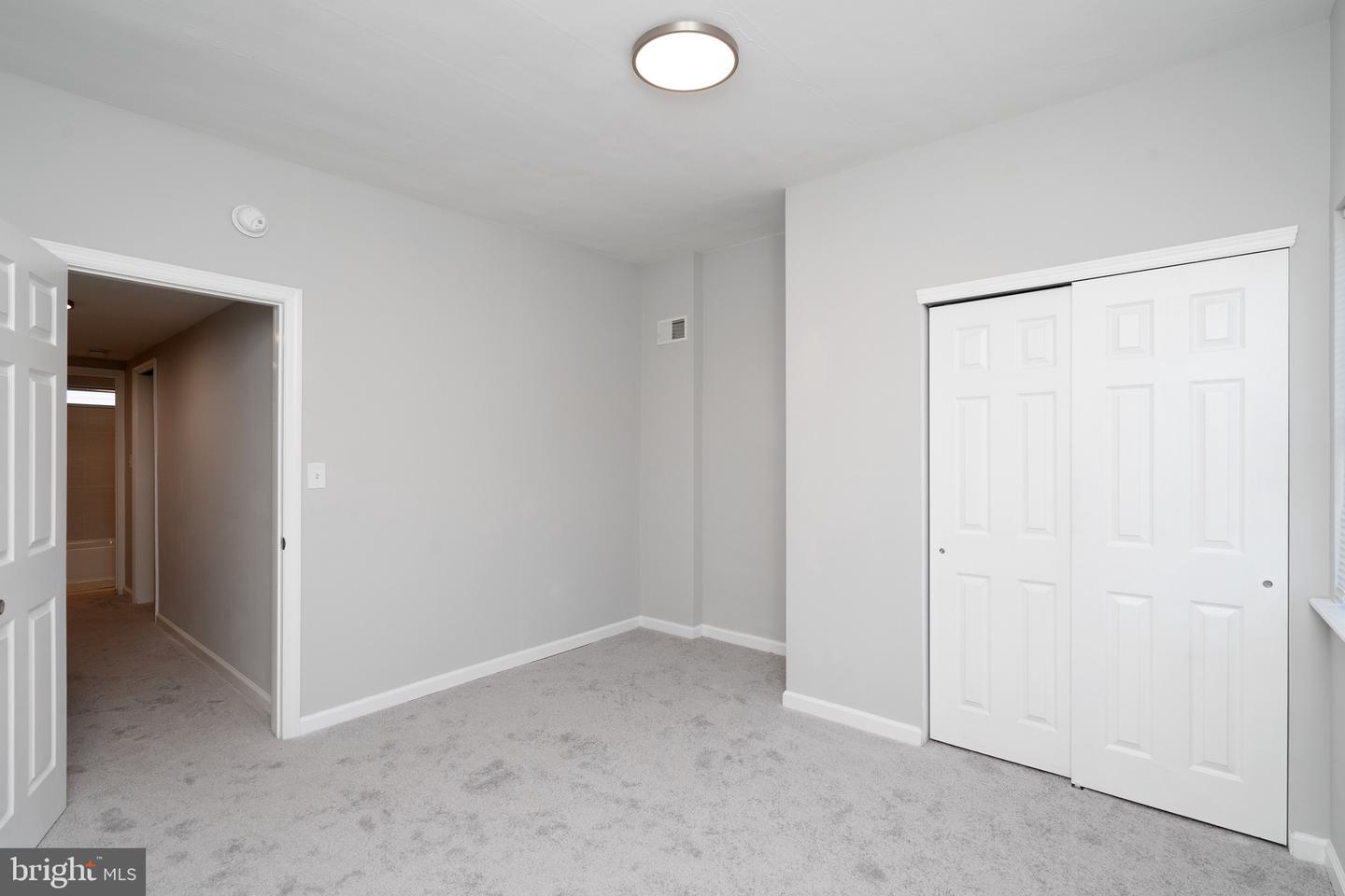 225 Tree St Property Photo 14