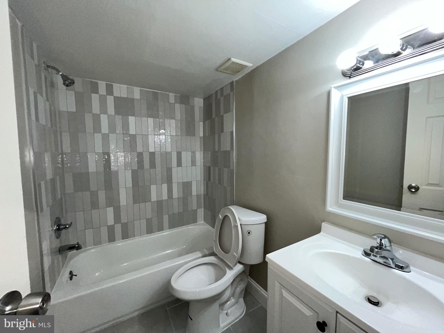 8030 Ditman St #44h Property Photo 21
