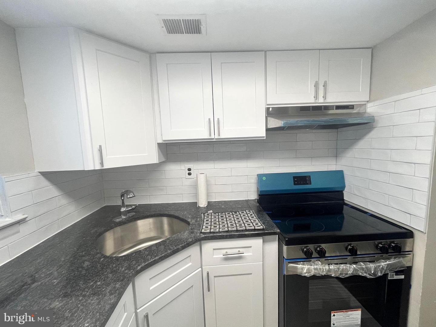 8030 Ditman St #44h Property Photo 23