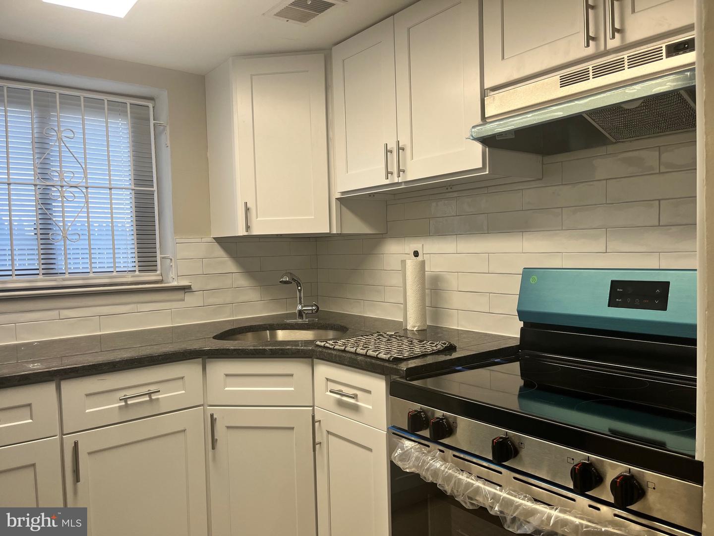8030 Ditman St #44h Property Photo 24