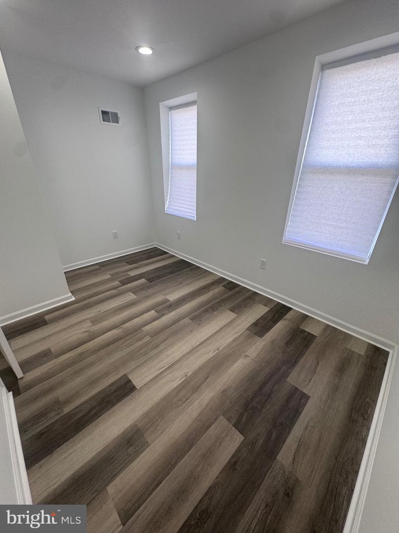 5012 W Stiles St #2 Property Photo 7