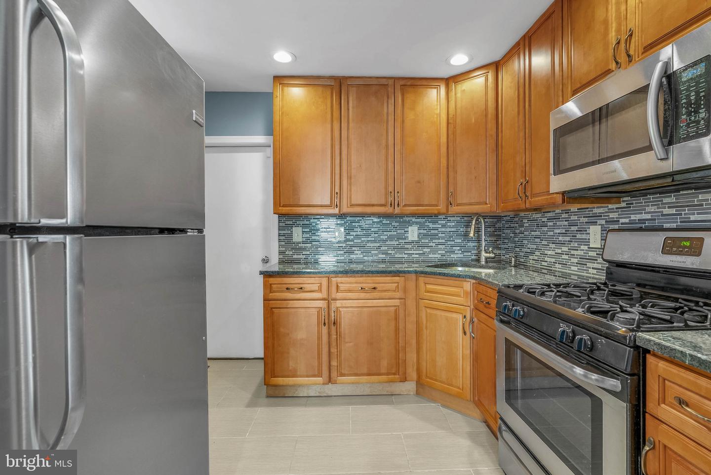 1824 W Wilt St Property Photo 7