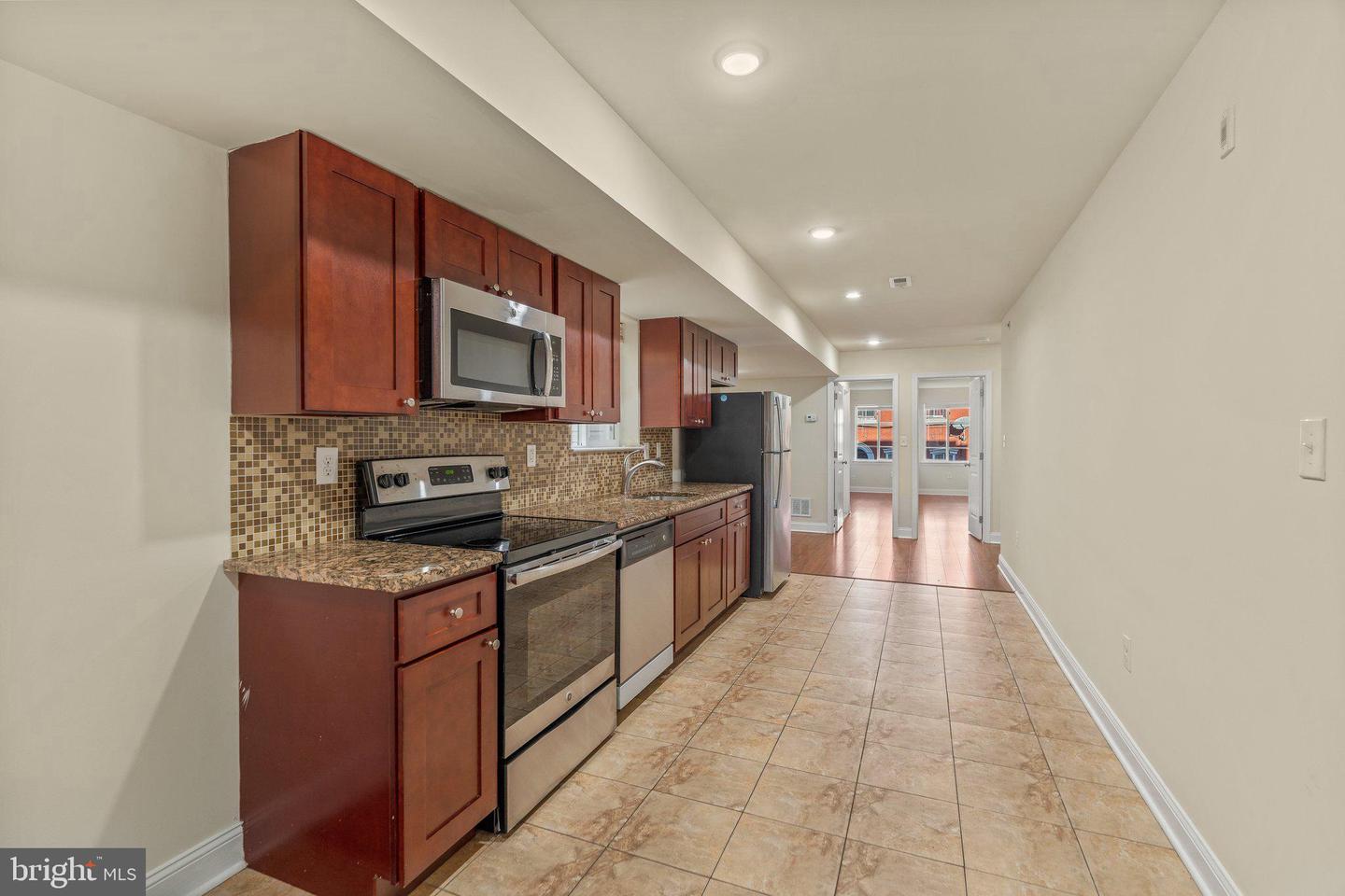 1724 W MASTER ST #C Property Photo 1