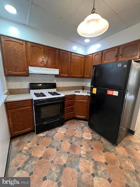 2710 N Taylor St Property Photo 5