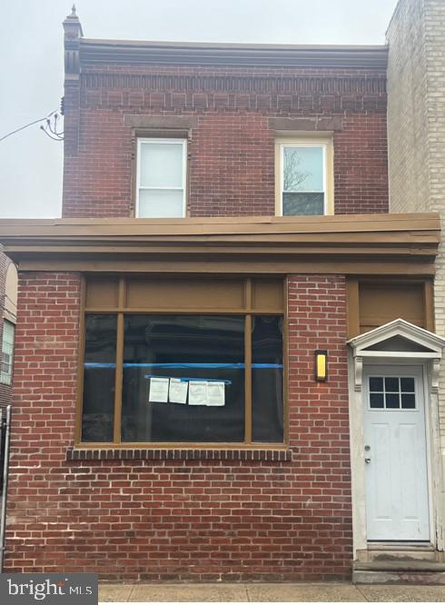 1534 Overington St Property Photo 2
