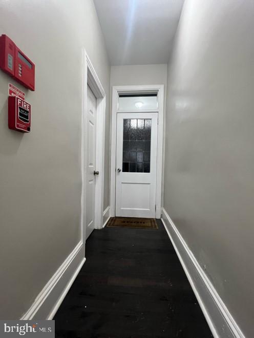 1534 Overington St Property Photo 9