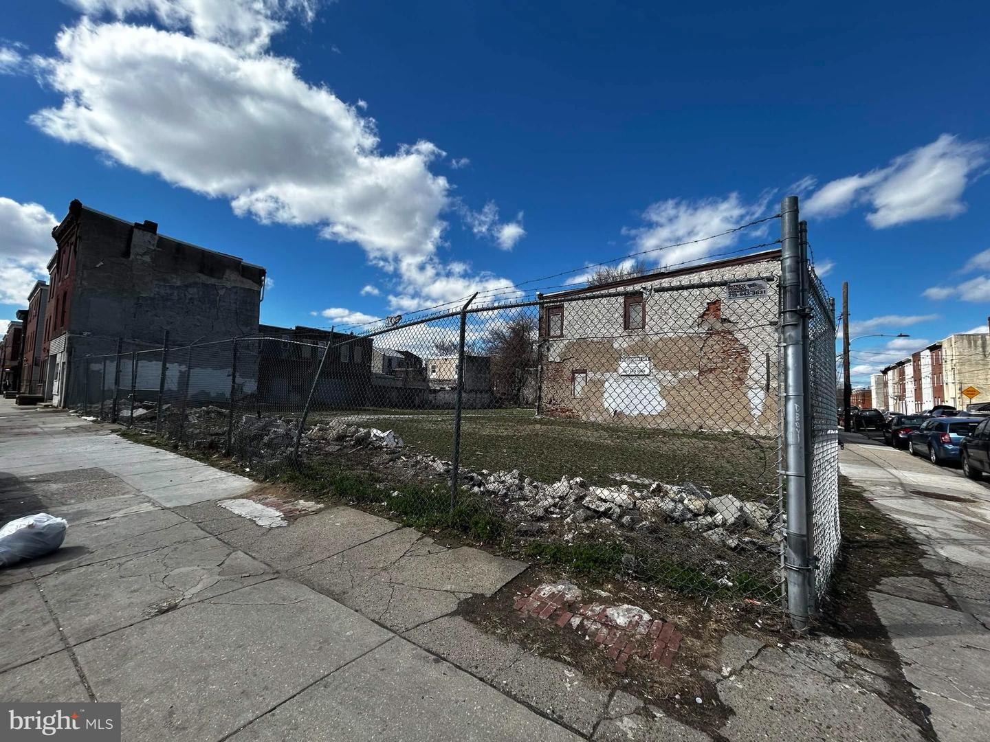 3022 FRANKFORD AVE Property Photo 1
