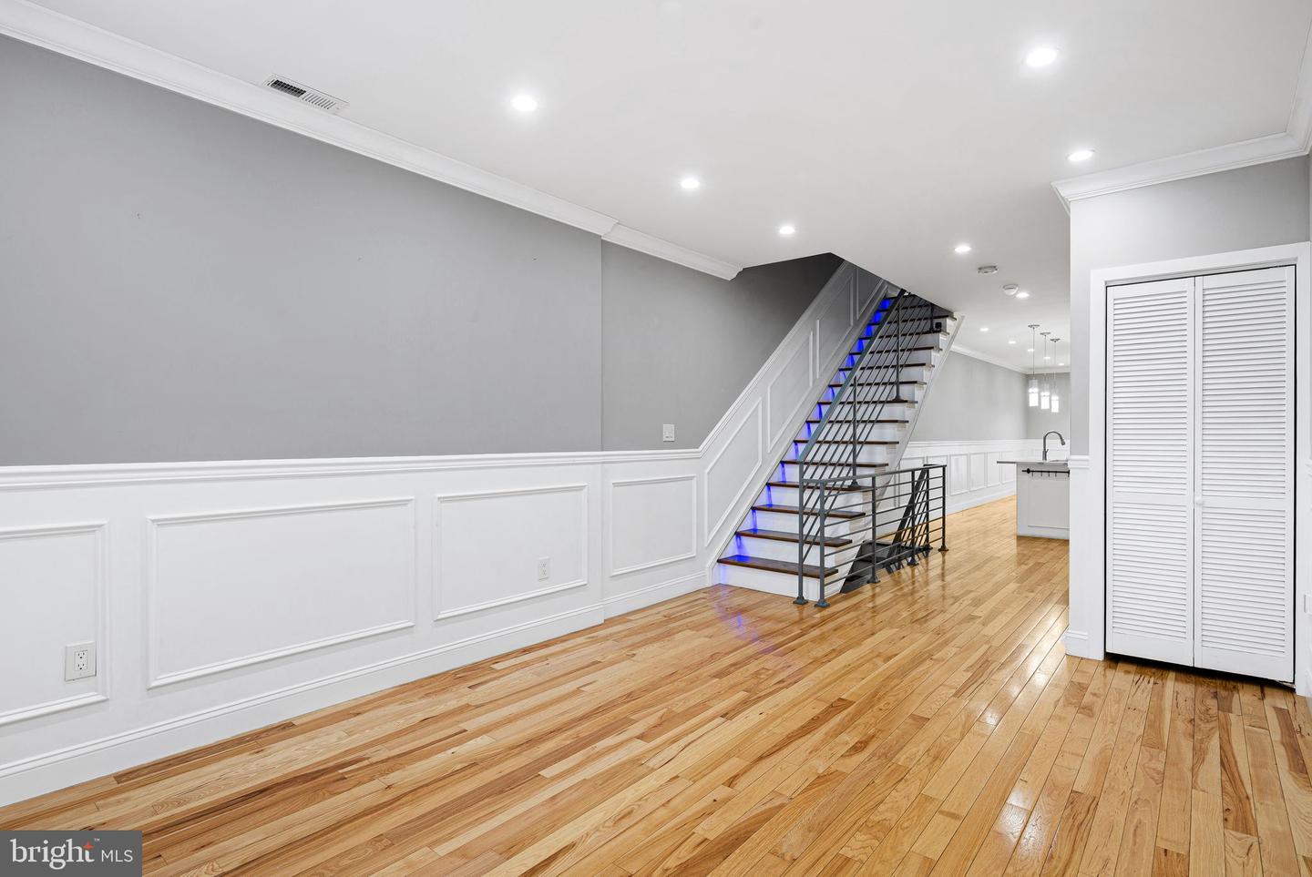 126 Tasker St Property Photo 2