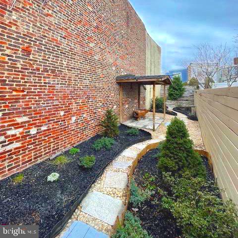 126 Tasker St Property Photo 11
