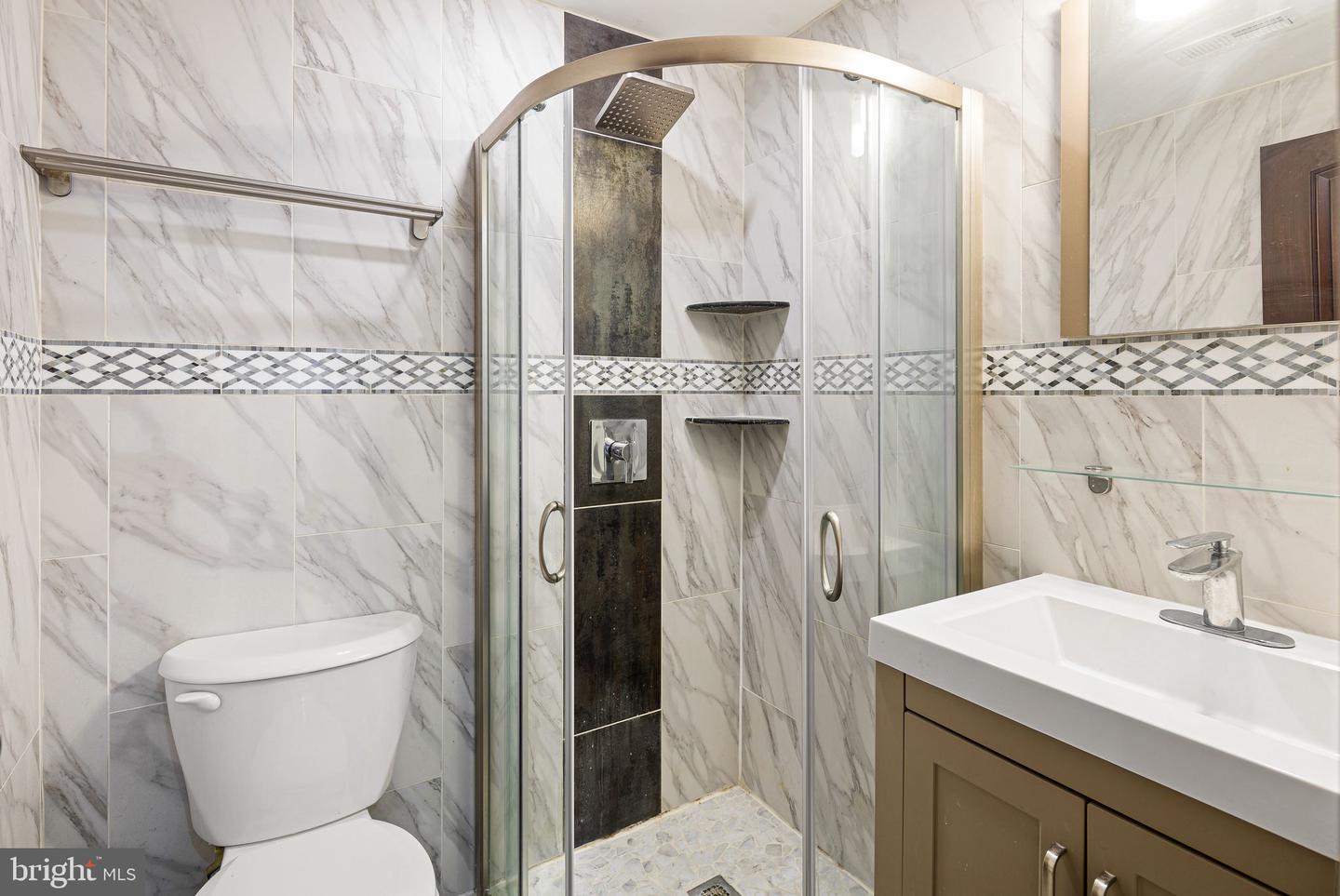 126 Tasker St Property Photo 27