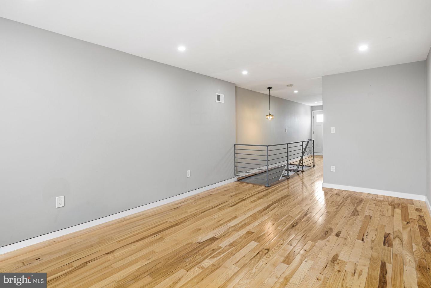 126 Tasker St Property Photo 30