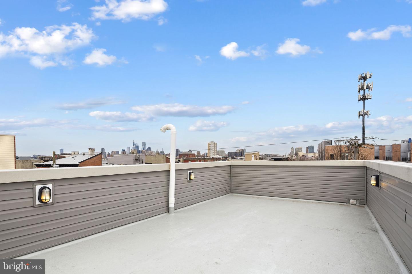 126 Tasker St Property Photo 36