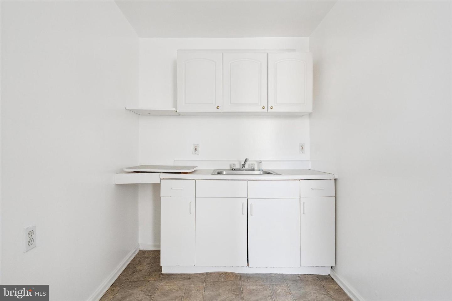 2260 N Broad St Property Photo 14