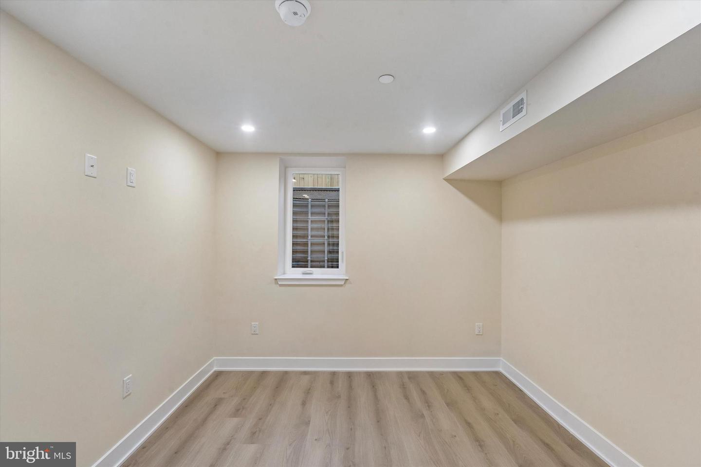 2625 Wilder St Property Photo 30