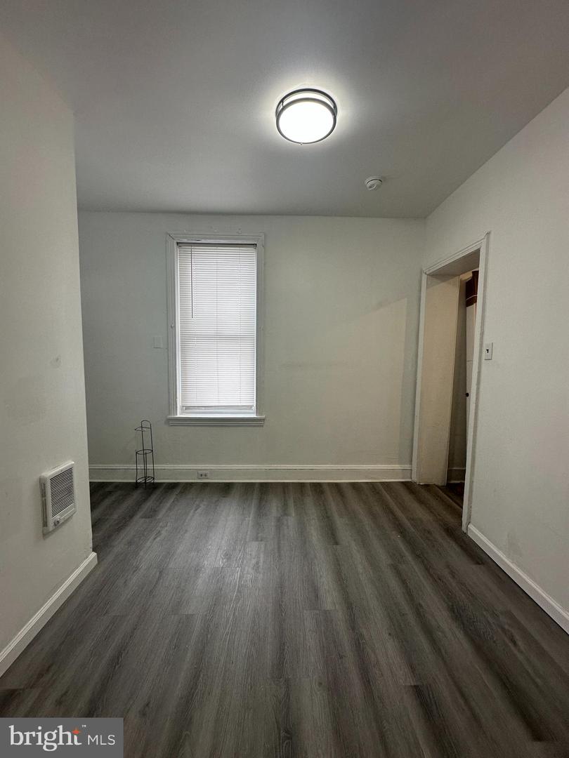 3843 Baring St Property Photo 12
