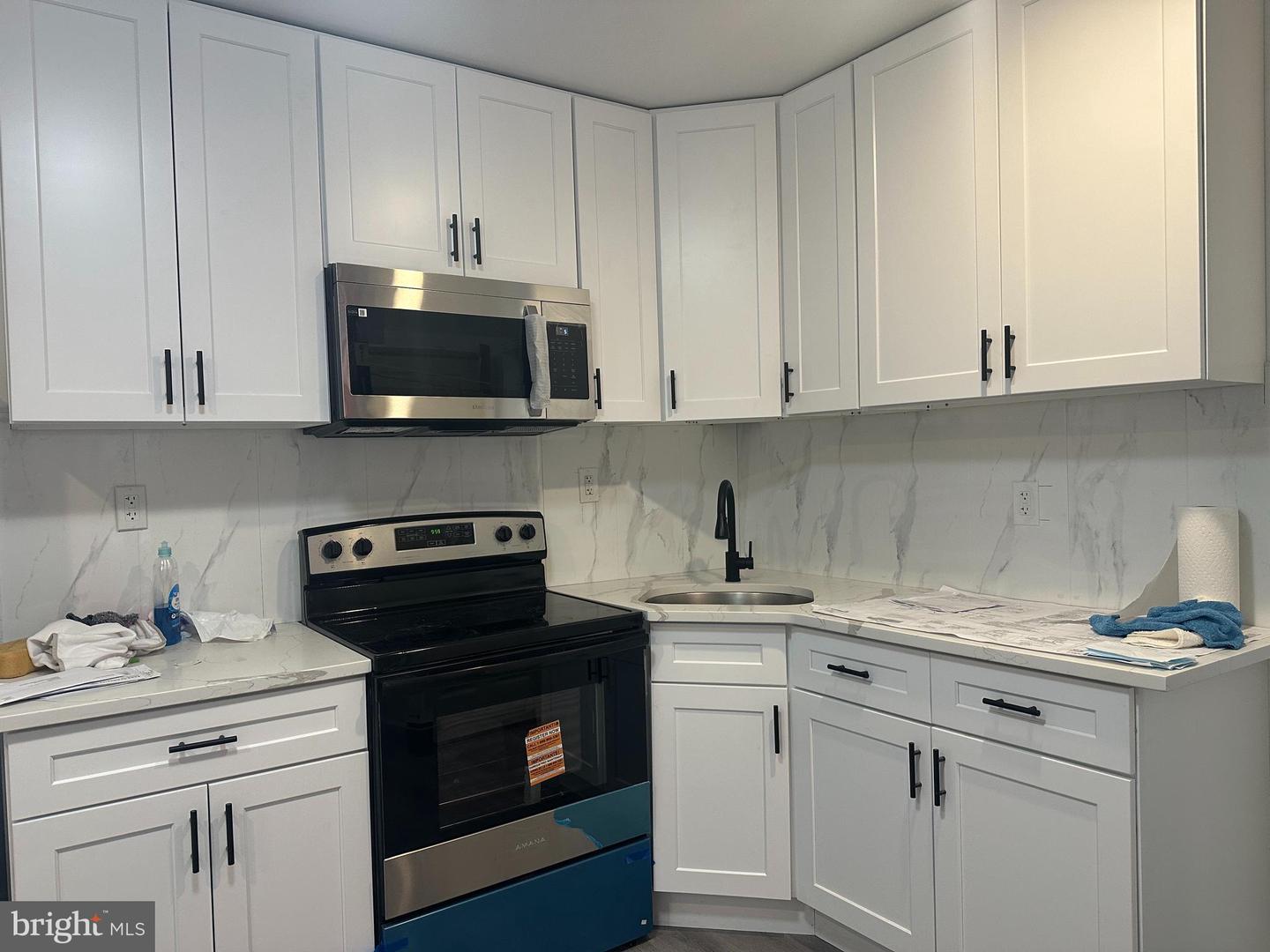 3843 Baring St Property Photo 16