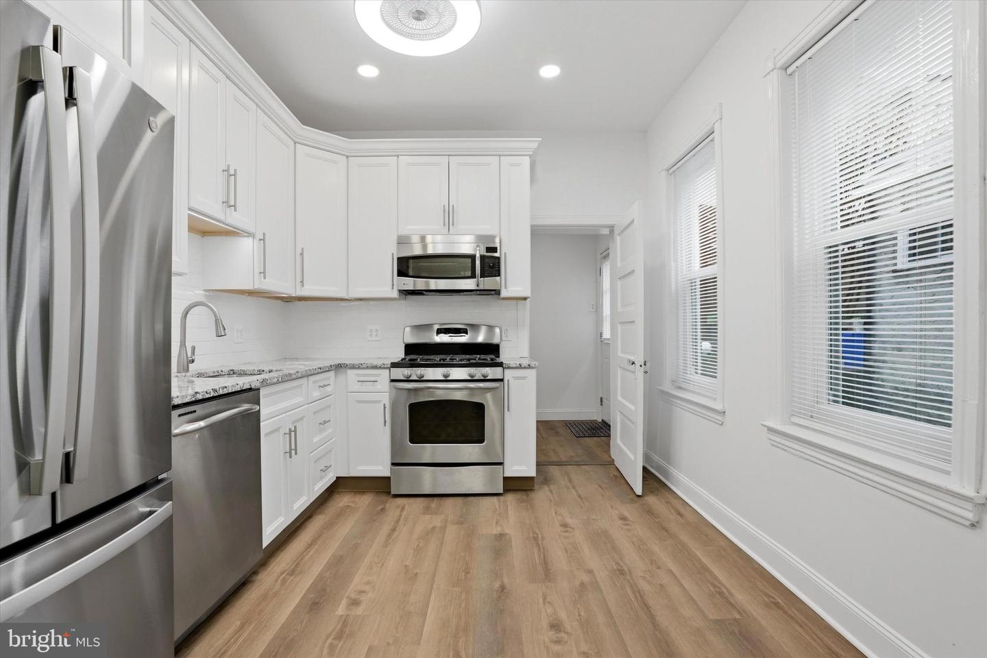 412 Delmar St Property Photo 14