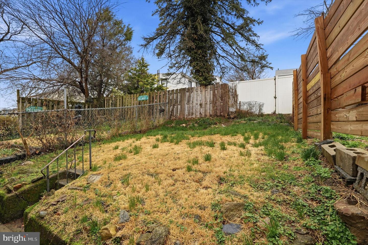 412 Delmar St Property Photo 29