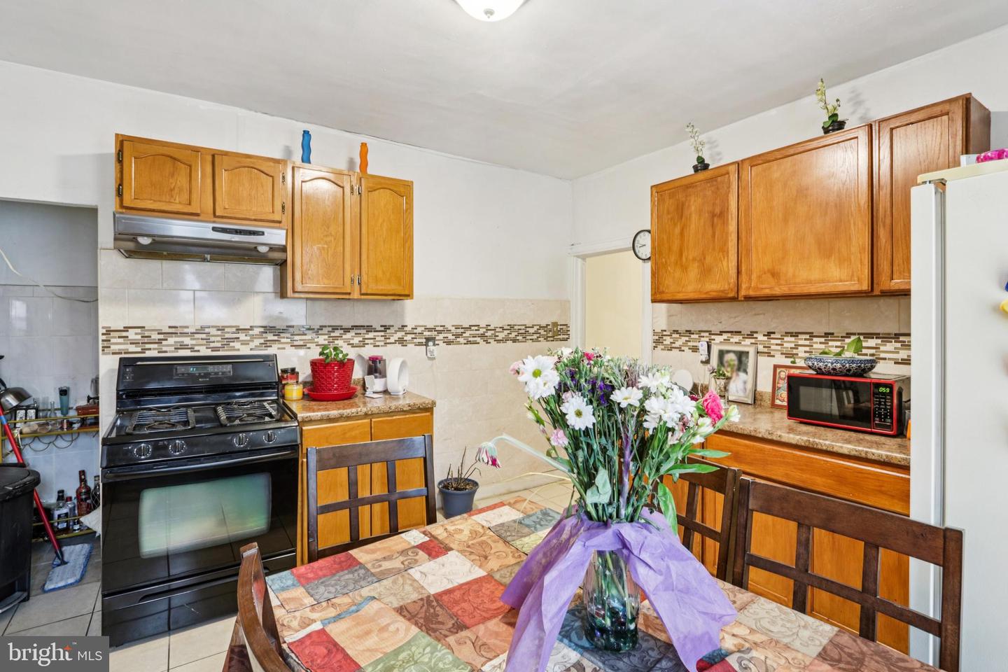 5977 Ogontz Ave Property Photo 20