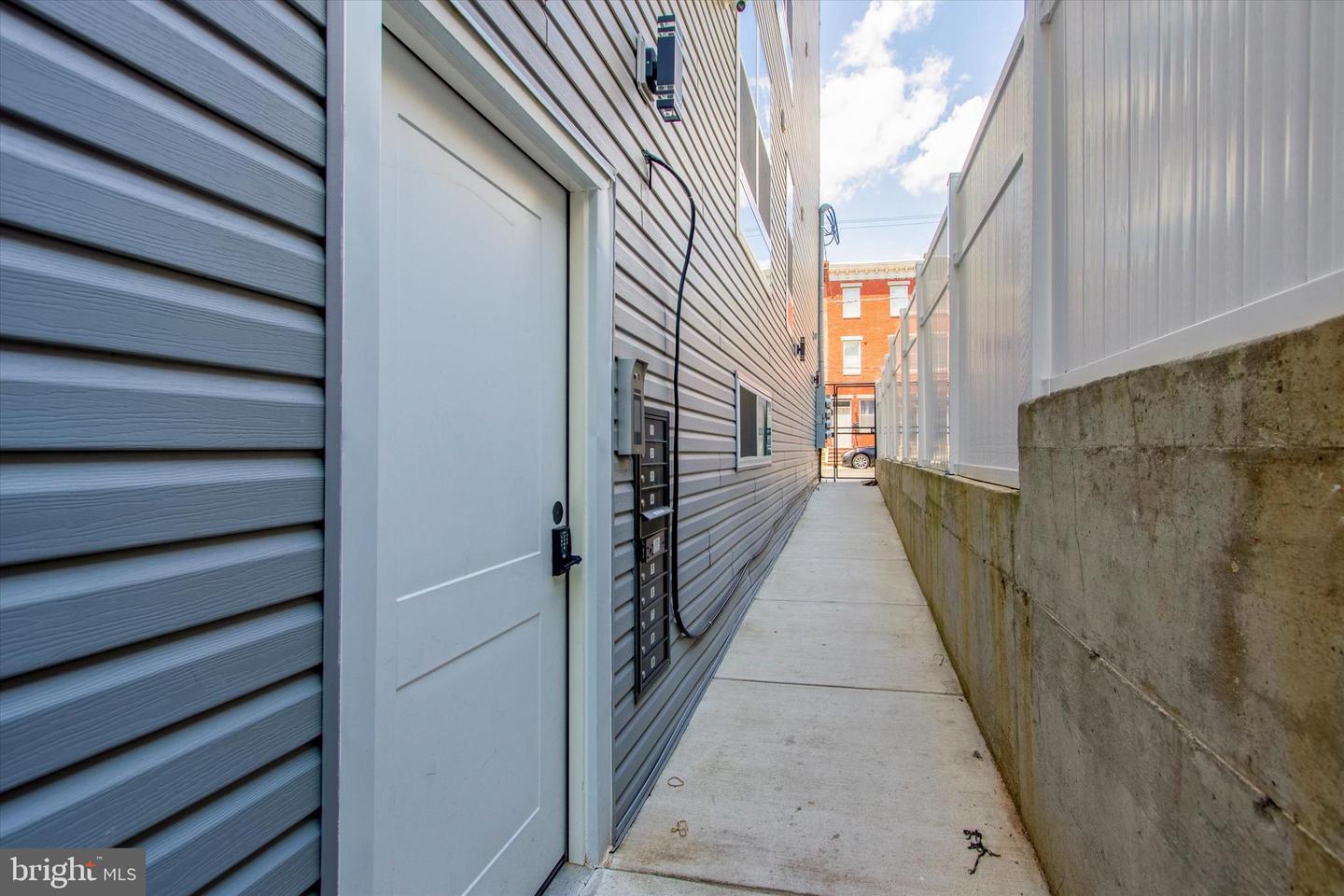 3836 Haverford Ave #2 Property Photo 3