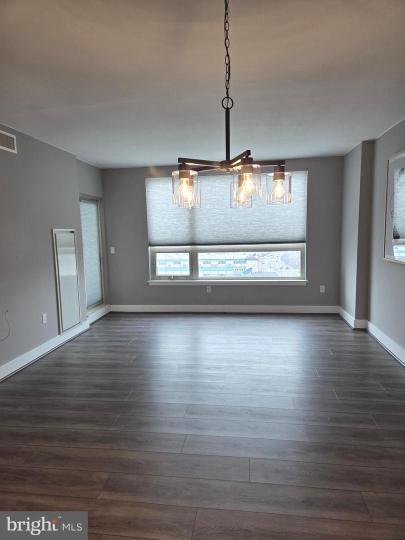 717-00 S Chris Columbus Blvd #1104 Property Photo 8