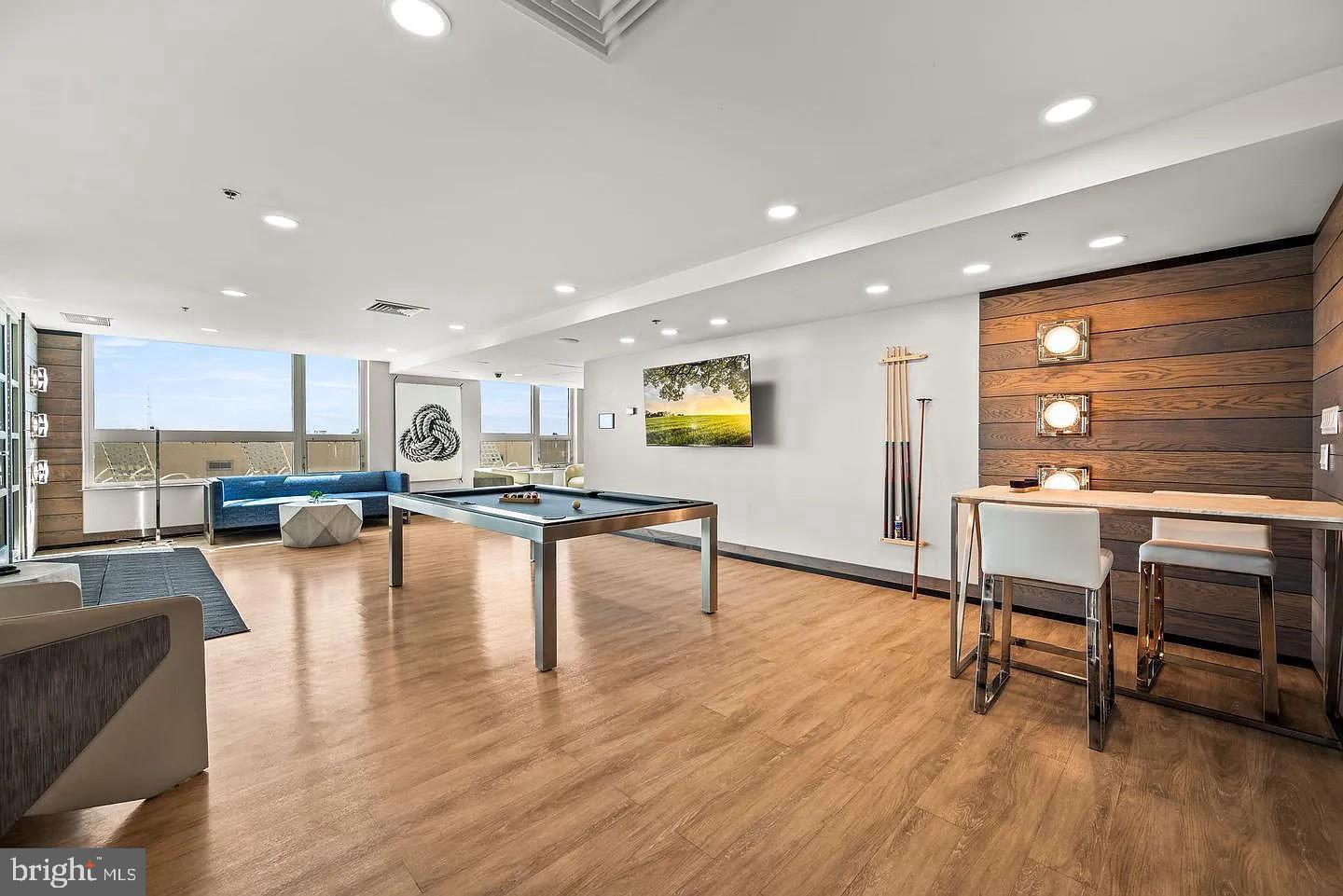 717-00 S Chris Columbus Blvd #1104 Property Photo 37