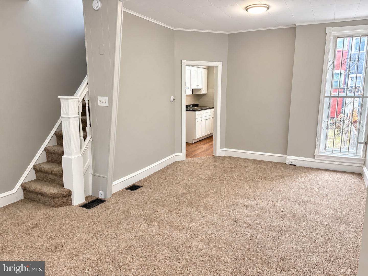 5416 Spring St Property Photo 5