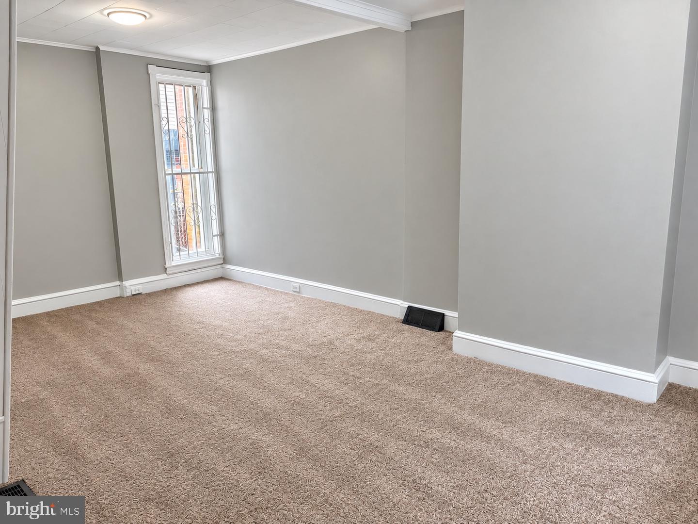 5416 Spring St Property Photo 6