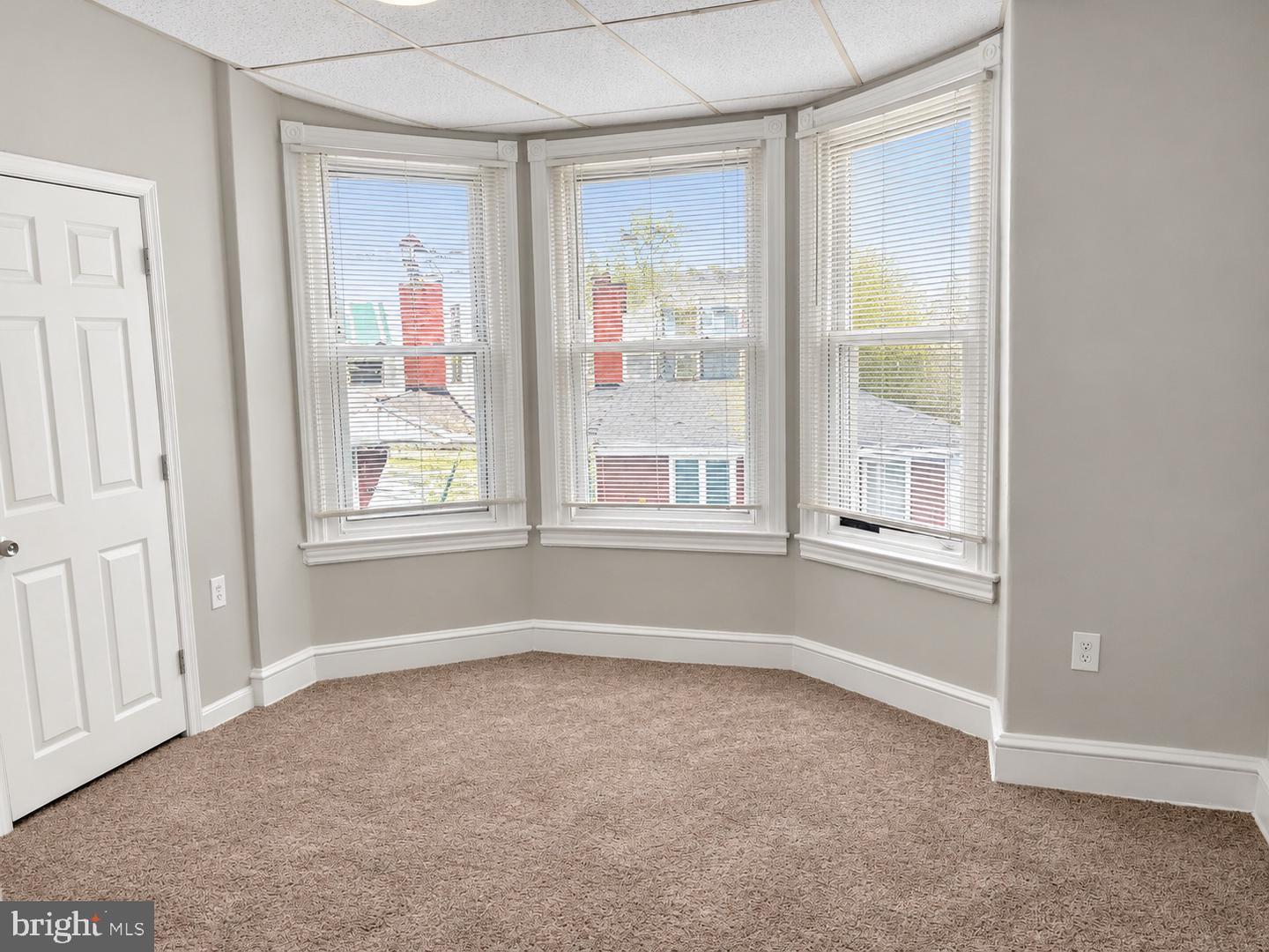 5416 Spring St Property Photo 9