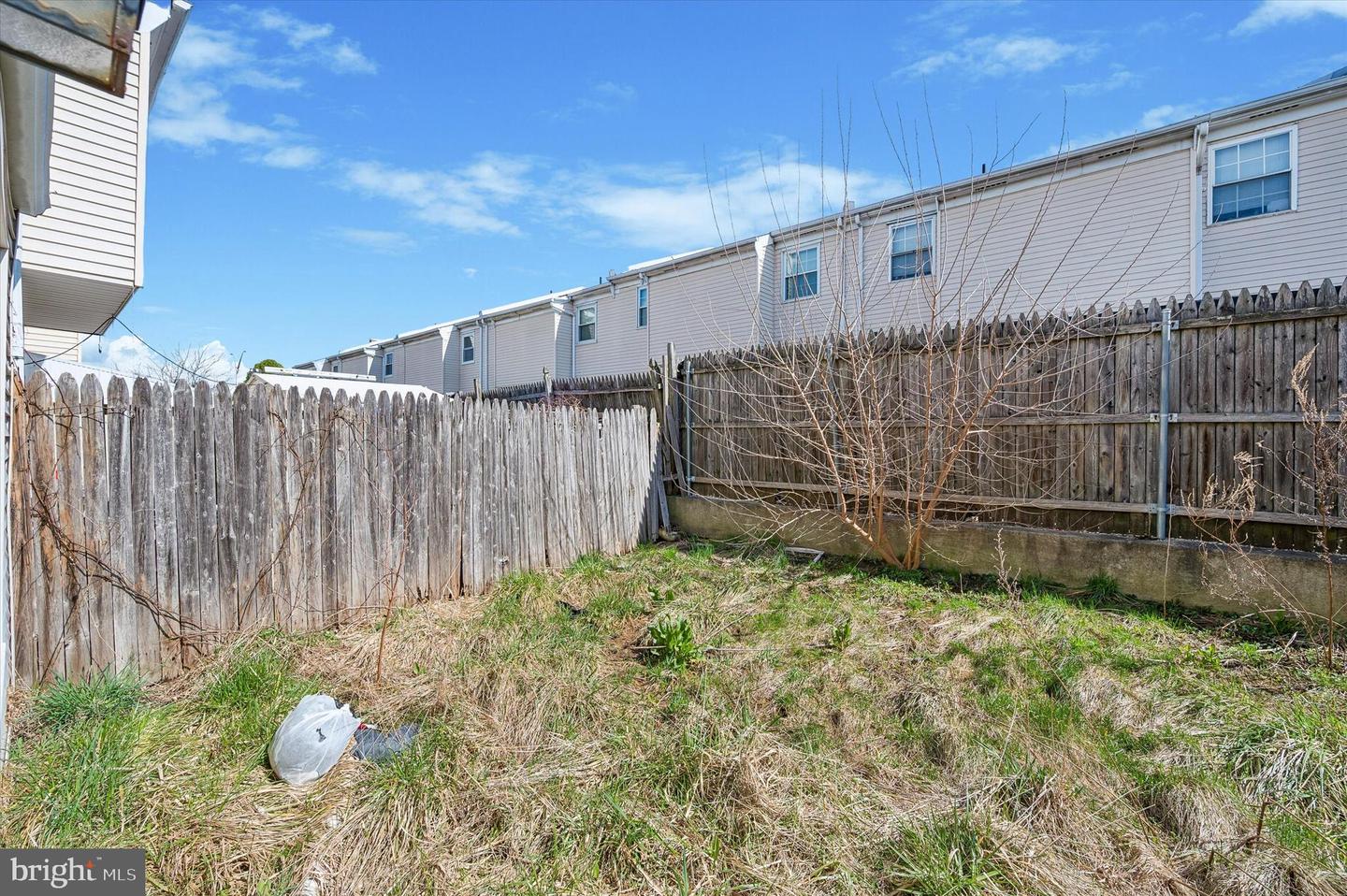 8410 Lyons Pl Property Photo 24