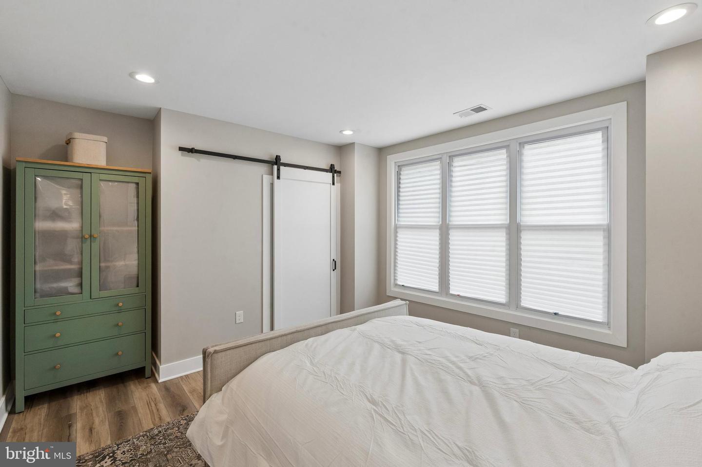 1612 S Lecount St Property Photo 8