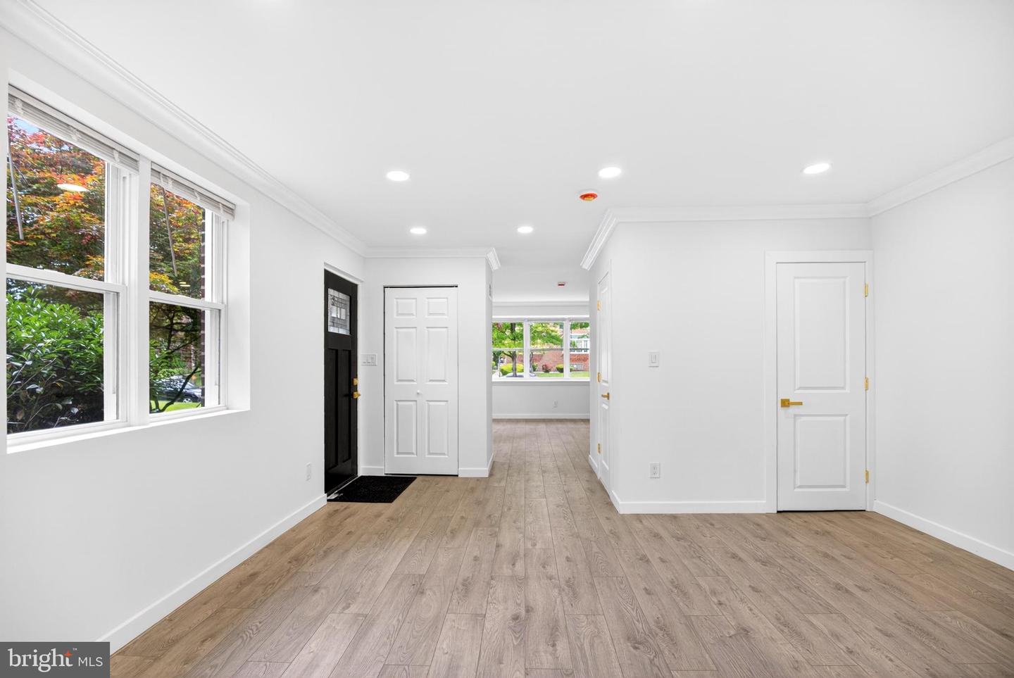 6306 Milton St Property Photo 5