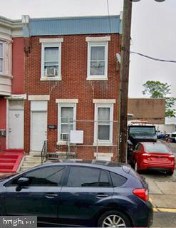 4615-21 N Front St Property Photo 2