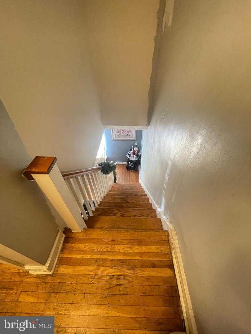 1245 Hale St Property Photo 10