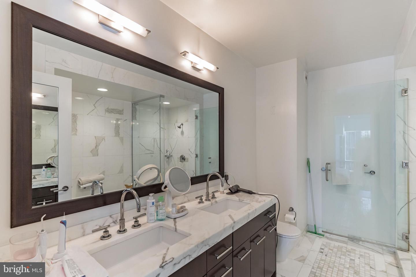 1414 S Penn Sq #16g Property Photo 13