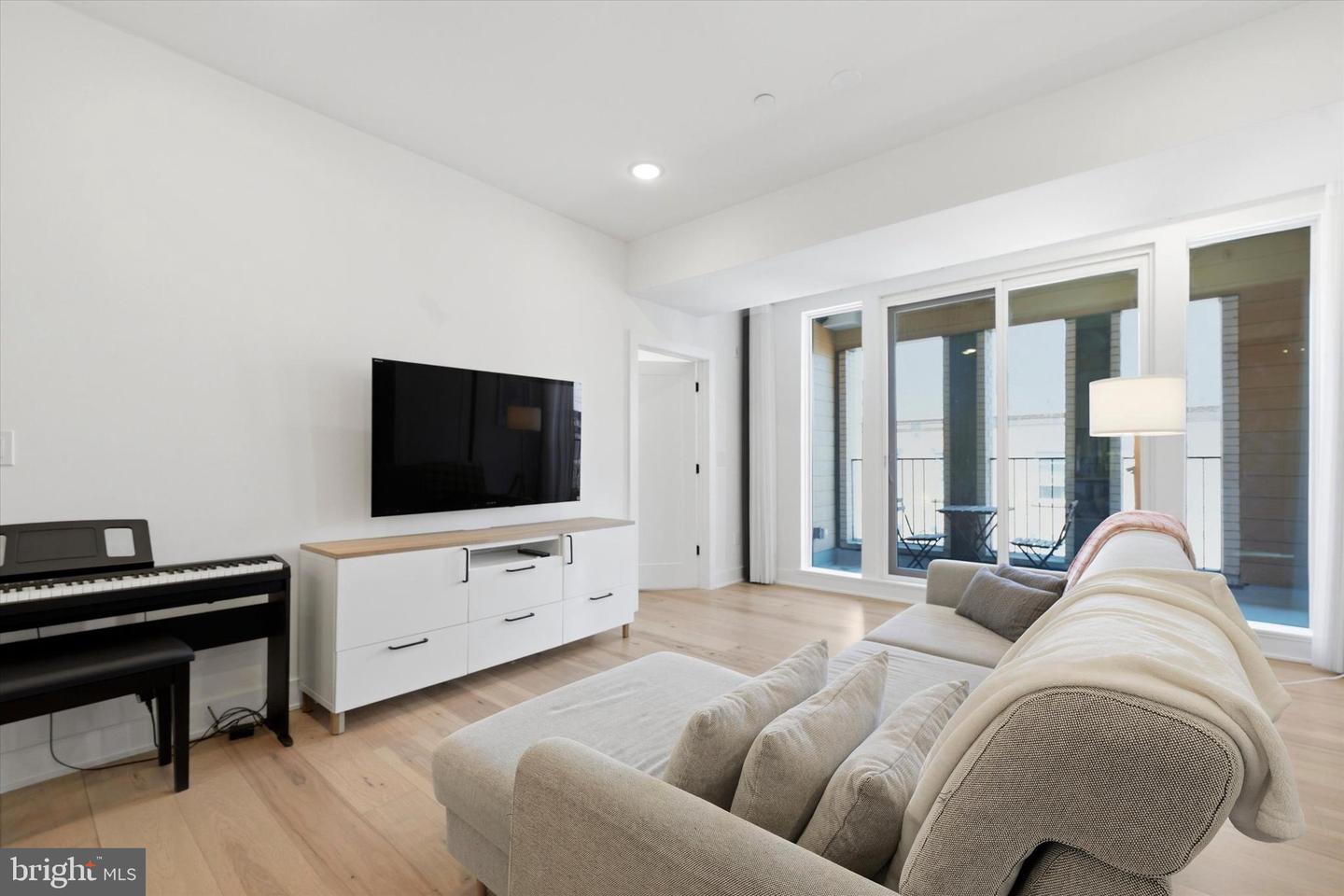 1723 Francis St #3f Property Photo 10