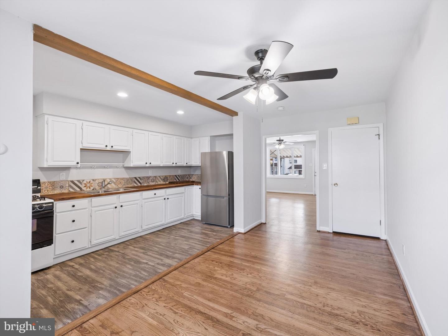 310 Ripka St Property Photo 11